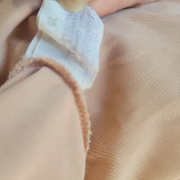 Vintage Beige Half Slip With Lace Hem & Floral Embroidery Size 30 - Picture 4 of 5